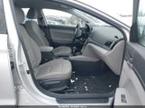 Hyundai Elantra Se 5NPD74LF5HH194169 photo
