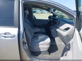 Toyota Sienna Le 8 Passenger 5TDKZ3DC2HS805964 снимка