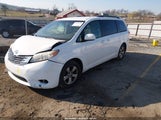 Toyota Sienna Le V6 5TDKK3DC3BS106872 снимка