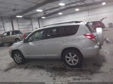 Toyota Rav4 Limited JTMBD31V875098894 снимка