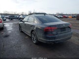 Volkswagen Passat 1.8T R-Line 1VWDT7A36HC039001 photo