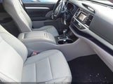 Toyota Highlander Le Plus V6 5TDBKRFH3FS146841 снимка