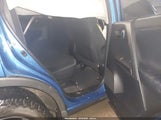 Toyota Rav4 Xle JTMRFREV3JJ203393 снимка