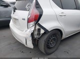 Toyota Prius C Two JTDKDTB38F1584950 снимка