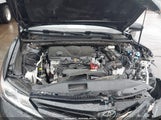 Toyota Camry Le 4T1B11HKXJU646587 photo
