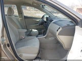 Toyota Corolla Le 1NXBU4EE5AZ237789 снимка