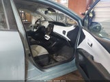 Toyota Prius Two JTDKBRFU1H3542283 снимка