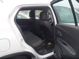 Chevrolet Trax Ls KL7CJNSB8HB256633 снимка