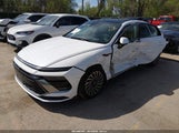 Hyundai Sonata Hybrid Limited KMHL54JJ0SA123254 photo