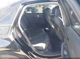 Audi A4 40 Titanium Premium WAUGMAF43KN016456 снимка