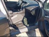 Ford Focus Se 1FAHP3F21CL315911 photo