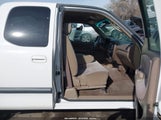 Toyota Tundra Sr5 V8 5TBBT4419YS107057 photo