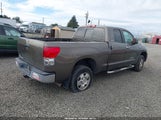 Toyota Tundra Limited 5.7L V8 5TFRV58107X020608 fotografie