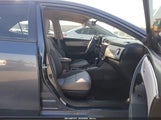 Toyota Corolla Le 5YFBURHE7HP658174 снимка