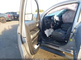 Toyota Tundra Sr5 5.7L V8 5TFRY5F14GX206467 fotografie