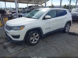 Jeep Compass Latitude Fwd 3C4NJCBB9KT855675 fotografie