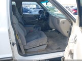 Chevrolet Blazer Ls 1GNCS13W1YK198611 снимка