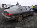 Toyota Camry Le JT2BG22K4Y0501816 снимка