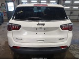 Jeep Compass Latitude 4X4 3C4NJDBB8LT240770 снимка