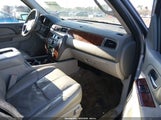 Chevrolet Tahoe Lt 1GNUKBE06AR122690 снимка