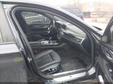 BMW 750I xDrive WBA7B0C59HG527003 снимка