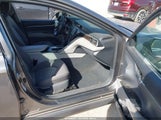 Toyota Camry Le 4T1B11HK1JU055709 photo