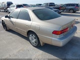 Toyota Camry Le JT2BG22K4Y0497895 снимка