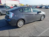 Toyota Prius Plug-In Advanced JTDKN3DP2E3061519 fotografie
