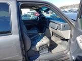 Chevrolet Suburban  Ls 1GNEC16Z52J248502 снимка