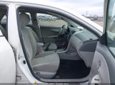 Toyota Corolla Le 2T1BU4EE1AC505173 снимка