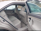Toyota Camry Le 4T1BE46K17U631476 снимка