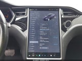Tesla Model S 100D/75D/P100D 5YJSA1E24JF293426 fotografie