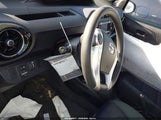 Toyota Prius C Two JTDKDTB31G1123221 снимка