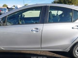 Toyota Prius C Two JTDKDTB31G1123221 снимка