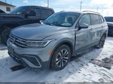 Volkswagen Tiguan 2.0T S 3VVRB7AX3PM065066 photo