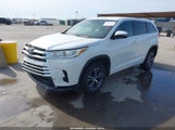Toyota Highlander Le 5TDZZRFH9HS204836 fotografie