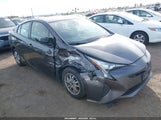 Toyota Prius Two JTDKBRFU7J3590022 снимка