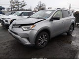 Toyota Rav4 Le JTMBFREV1JJ233607 снимка