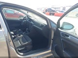 Volkswagen Golf Tsi S 4-Door/Tsi Se 4-Door/Tsi Sel 4-Door/Tsi Wolfsburg Edition 4-Door 3VW217AU7HM017190 fotografie