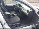 Volkswagen Passat 1.8T S 1VWAT7A30GC051307 fotografie