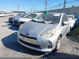 Toyota Prius C One JTDKDTB32C1506675 снимка