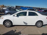Toyota Corolla Le JTDBU4EE9AJ061996 снимка
