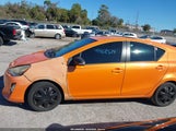 Toyota Prius C One JTDKDTB31F1089165 снимка