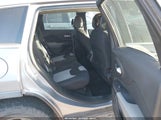 Jeep Cherokee Latitude 1C4PJLCS2EW103449 снимка
