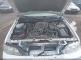 Lincoln Town Car Signature Limited 2LNHM82V78X641315 photo
