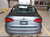 Volkswagen Jetta 1.4T Se/1.4T Wolfsburg Edition 3VWDB7AJ2JM214673 fotografie