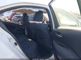 Toyota Corolla Le JTDEPRAE6LJ092424 снимка
