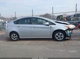 Toyota Prius Two JTDKN3DUXD0342036 снимка