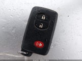 Toyota Prius Two JTDKN3DU0B0311200 снимка