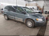 Chrysler Town & Country Touring 2A4GP54L17R249221 fotografie